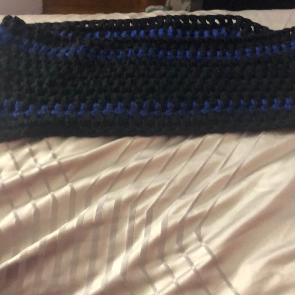 Hand knitted scarf - Picture 1 of 1